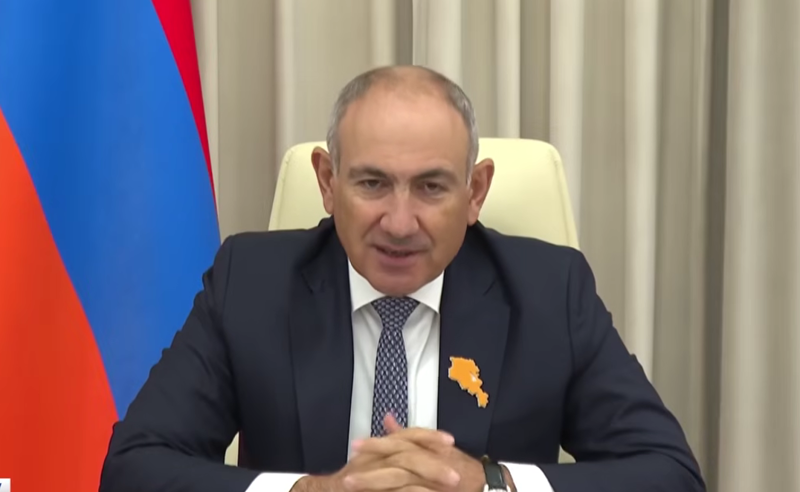 სომხეთის მთავრობა გადადგა