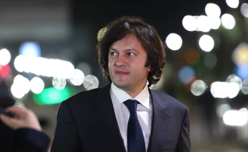 კობახიძე ამბობს, რომ აქვს "კონკრეტული მიზეზი", რატომ ჩაბნელდა ქვეყანა სამივე შემთხვევაში