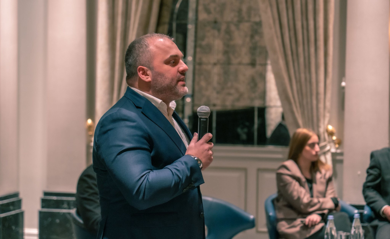 კობახიძე და ყაველაშვილი ღალატობენ ქვეყნის ინტერესებს - თენგო თევზაძე