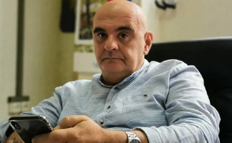 ზურა სიხარულიძე: კრუნჩხვები და გონების დაკარგვა შეიძლება განვითარდეს, მოეშვით ამ საზიზღრობების მოწევას - კლავს!