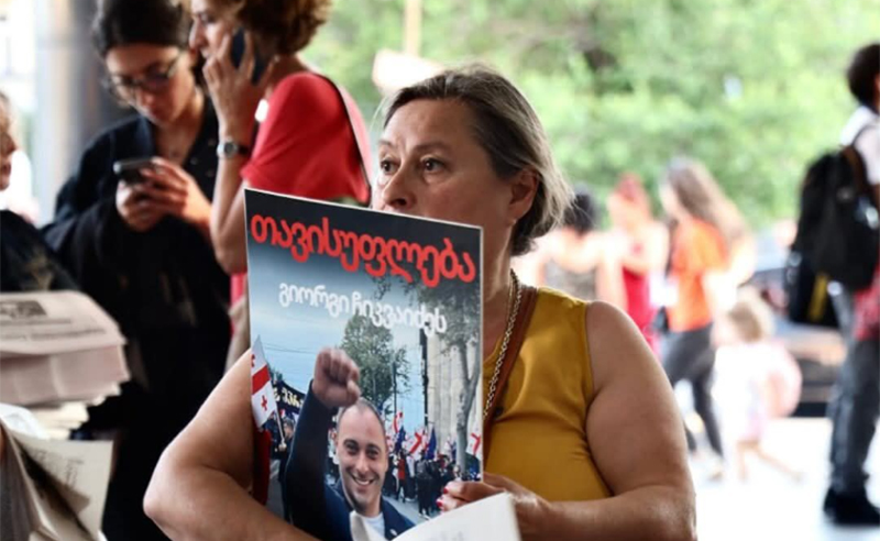 "გიორგი ჩიკვაიძე არ გაჩუმებულა, მე მისი თანამებრძოლი ვარ და ვართ ჩართული დიდებულ ბრძოლაში" - ეკა წერეთელი სააკაშვილს პასუხობს