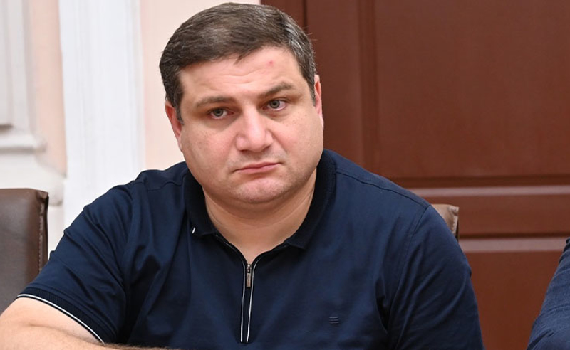 "პირველების" ინფორმაციით, არჩილ კონცელიძე ბათუმის გამწვანების სამსახურის უფროსის თანამდებობიდან მოხსნეს 