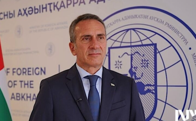 დე ფაქტო მინისტრი: სოხუმი რუსეთთან კოორდინირებულ საგარეო პოლიტიკას ატარებს - საქართველოს პოზიცია „რეალობას მოწყვეტილია“