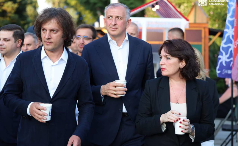 ირაკლი კობახიძემ შესაძლო გადადგომაზე დასმულ კითხვას უპასუხა