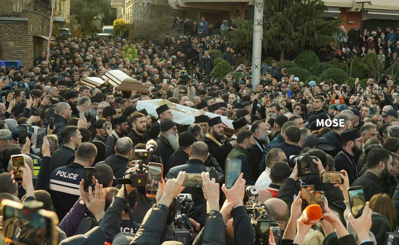 ექსპერტები პატრიარქის დაკრძალვის ხარჯების გასაჯაროებას ითხოვენ 