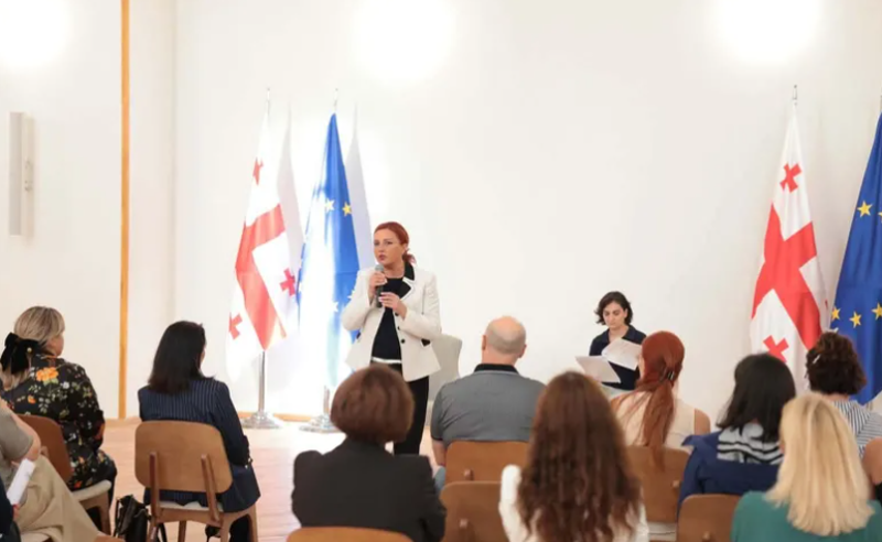 21-ე სკოლის მშობლები: სამინისტრო დაგვპირდა, რომ სკოლის ერთ შენობაში გადასაყვანად შესაბამის სივრცეს მოიძიებს