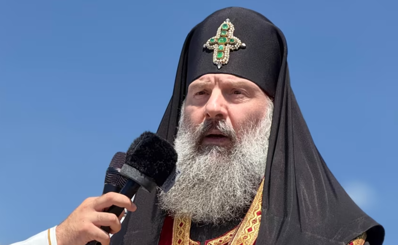 შიო მესამე მარტვილშია და ღვთისმშობლის მიძინების ტაძარში წირვას აღავლენს 