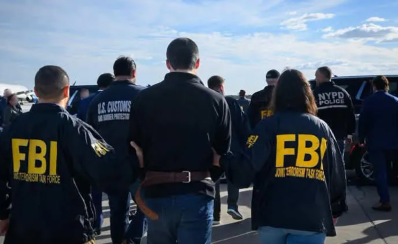 FBI-მ საქართველოდან ექსტრადირებული დავუდ ანსარის ფოტოები გამოაქვეყნა