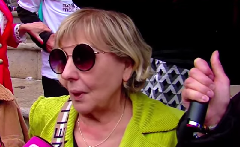 “ეს უნდა დასრულდეს, რომ ჩვენ დავიწყოთ ნორმალური ცხოვრება“- სააკაშვილის დედა