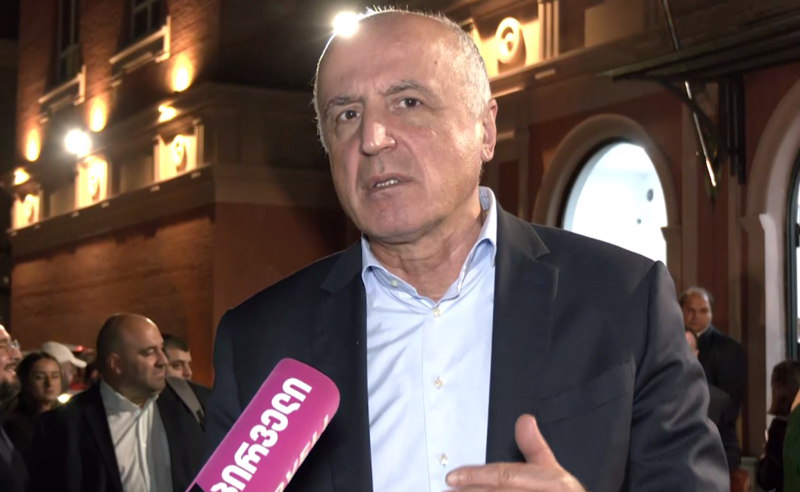 ბადრი ჯაფარიძე: მეორე დღეა ვითხოვთ, გაგვარკვიონ რაში გვდებენ ბრალს თითოეულ პარტიას და ეს შუამდგომლობები არ კმაყოფილდება