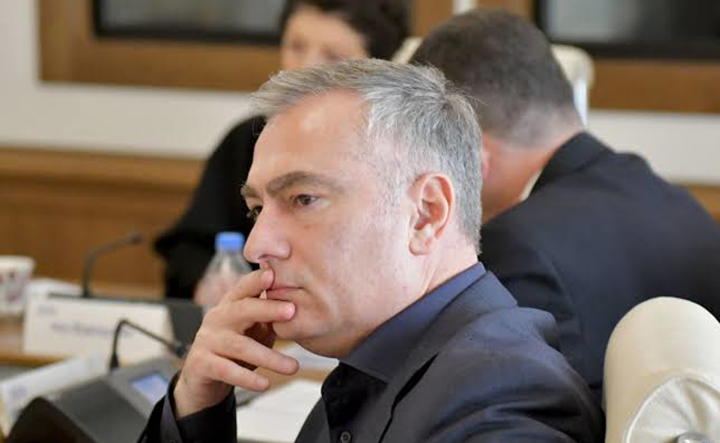 სამინისტრო განმარტავს, რომ მინისტრი შესაძლო ცვლილებაზე საუბრისას არა რუსთავის, არამედ გლდანის მე-8 ციხის დირექტორის შესაძლო გათავისუფლებას გულისხმობდა